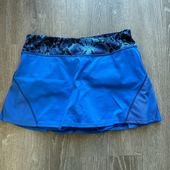 Lululemon skort size 6 - Picture 1 of 3